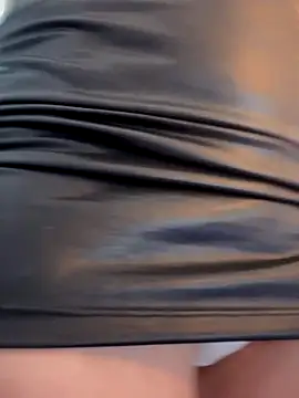 Snapshot of SweetieSinXXX chatting on 09.09.25 SweetieSinXXX online show from 09.09.25