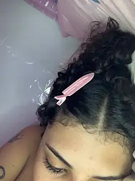 luluzinhax online show from 02.20.26