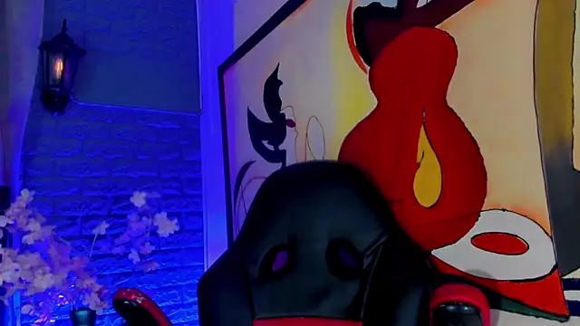 Cristal Villael online show from 12.20.25