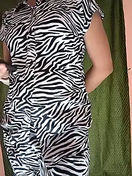 Hott Archana online show from 11.11.25