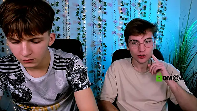 travis wolf  online show from 10.12.25