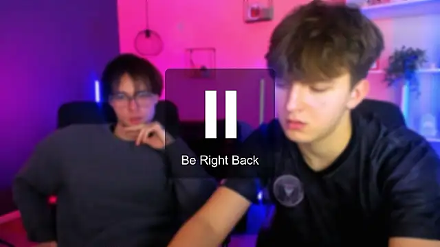 travis wolf  online show from 02.02.26