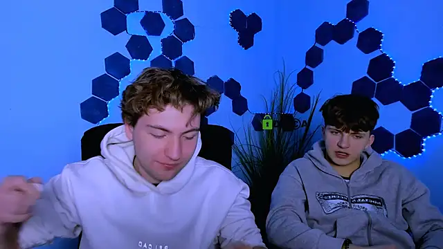 travis wolf  online show from 03.03.26