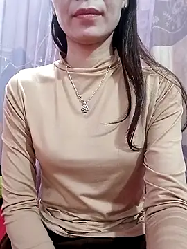 CherryBeii online show from 11.17.25