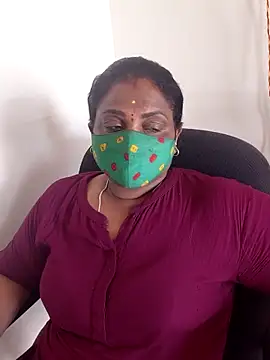 Snapshot of Tamil_Kavitha10 chatting on 09.18.25 Tamil Kavitha10 online show from 09.18.25