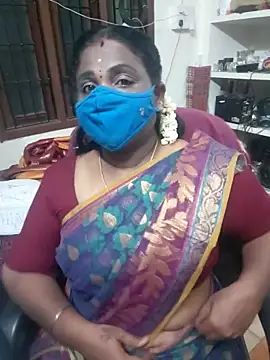 Snapshot of Tamil_Kavitha10 chatting on 11.14.25 Tamil Kavitha10 online show from 11.14.25