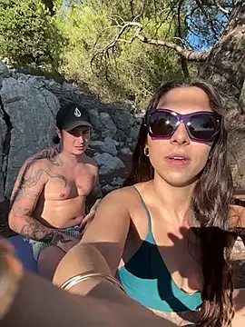 Cam-FrenchKiss online show from 09.29.25