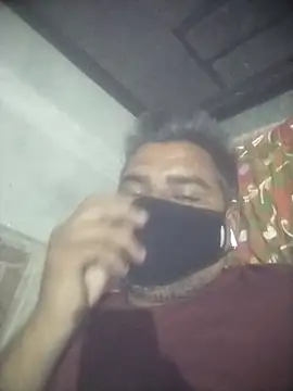 Snapshot of Manjit009 chatting on 10.25.25 Manjit009 online show from 10.25.25