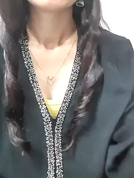 Snapshot of siya_rani67 chatting on 09.22.25 siya rani67 online show from 09.22.25