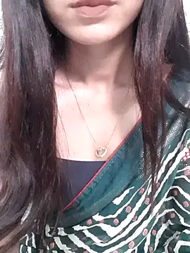 Snapshot of siya_rani67 chatting on 11.13.25 siya rani67 online show from 11.13.25