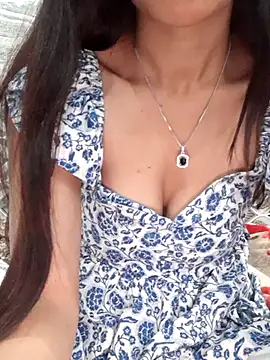 Snapshot of siya_rani67 chatting on 11.23.25 siya rani67 online show from 11.23.25