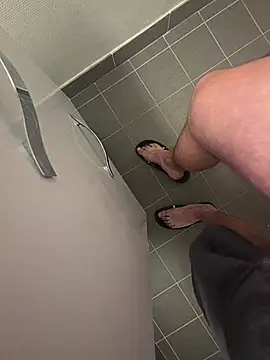 Snapshot of NuclearValue40 chatting on 02.08.26 NuclearValue40 online show from 02.08.26