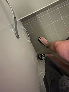 Snapshot of NuclearValue40 chatting on 02.09.26 NuclearValue40 online show from 02.09.26