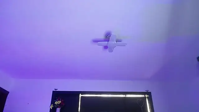 Snapshot of _Charlotte_Collins_ chatting on 04.01.26 Charlotte Collins online show from 04.01.26