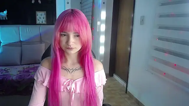 Snapshot of _Charlotte_Collins_ chatting on 04.11.26 Charlotte Collins online show from 04.11.26