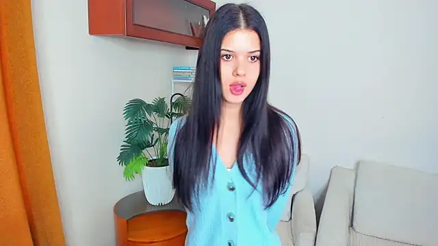 JoCauterucci online show from 09.26.25