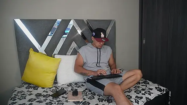 Snapshot of massimo_vidal_ chatting on 09.23.25 massimo vidal online show from 09.23.25