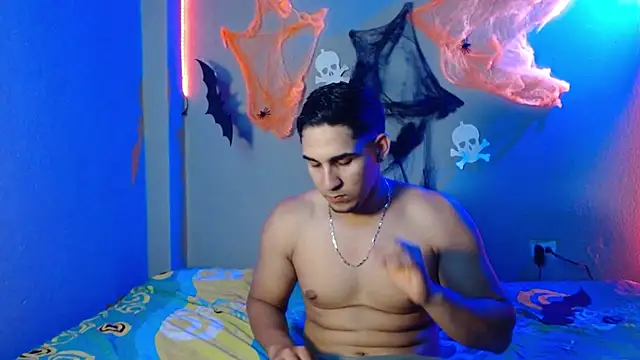 Snapshot of massimo_vidal_ chatting on 10.25.25 massimo vidal online show from 10.25.25