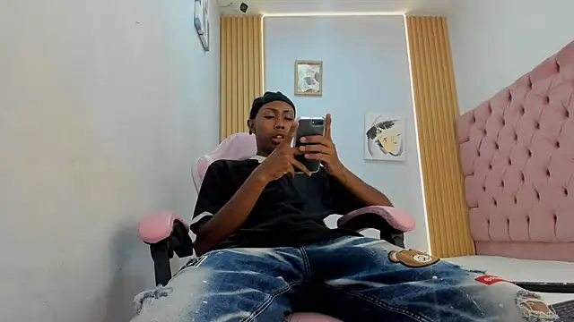 Jax Maliq online show from 10.11.25