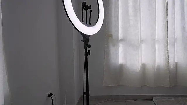 natasha vesper online show from 12.22.25