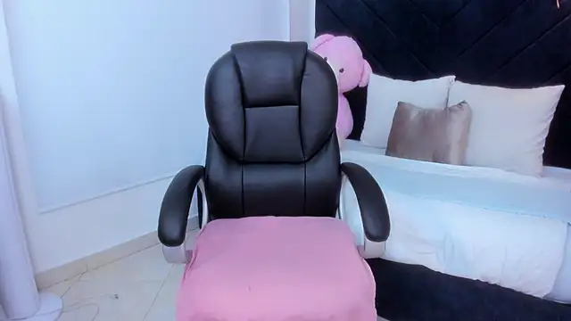 kate lua online show from 11.24.25