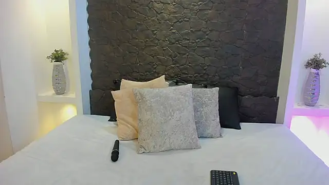 aby smiith  online show from 02.12.26