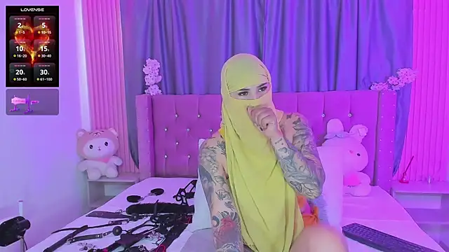 Nayla-Mouna online show from 02.27.26