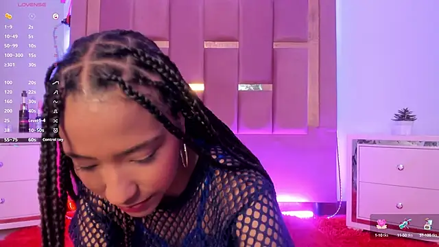 Snapshot of AikoSnow chatting on 09.13.25 AikoSnow online show from 09.13.25