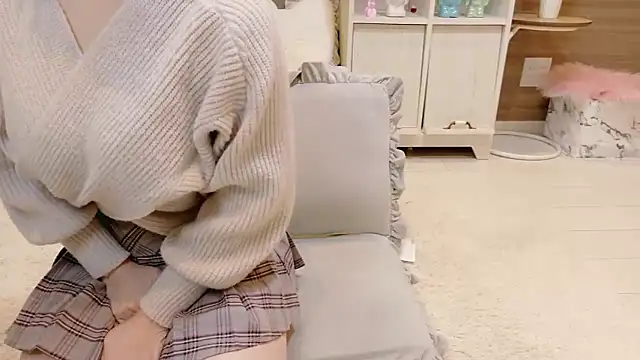 Riria-riri online show from 10.06.25