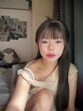 Snapshot of SarahBeii chatting on 09.14.25 SarahBeii online show from 09.14.25