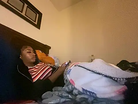 Brooke012 online show from 04.09.26