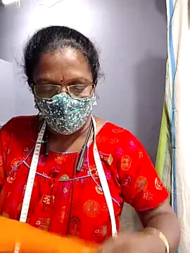 umashreetamil online show from 11.18.25