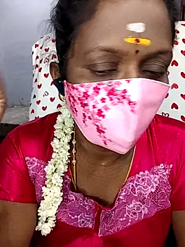 Snapshot of umashreetamil chatting on 03.24.26 umashreetamil online show from 03.24.26