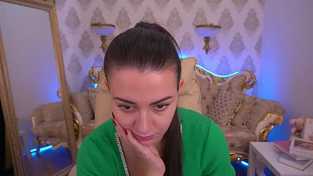 KarinaClover online show from 09.10.25