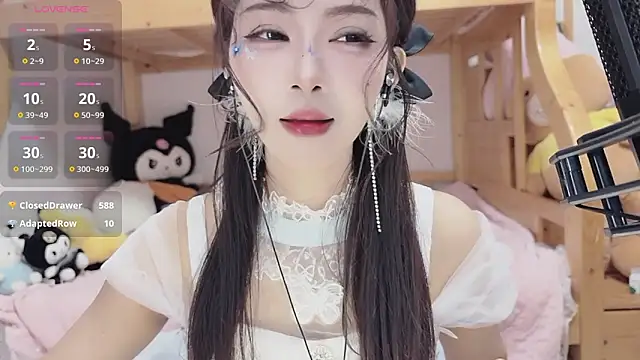 Sue101010 online show from 10.27.25