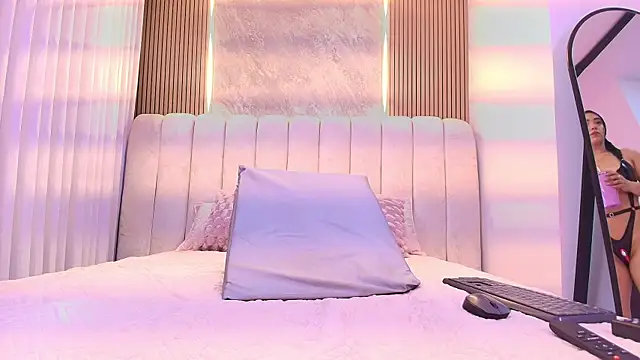 mia scot online show from 11.20.25