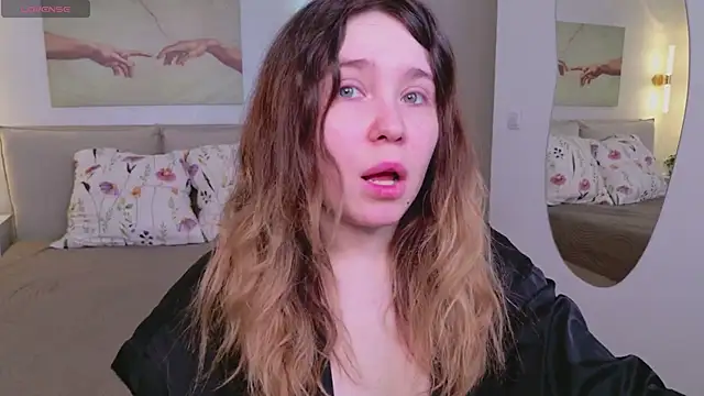 Lina Glow online show from 03.27.26