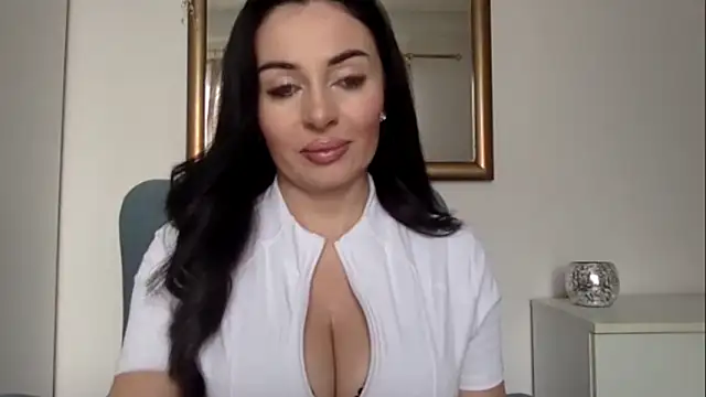 Snapshot of StellaSensual chatting on 02.20.26 StellaSensual online show from 02.20.26