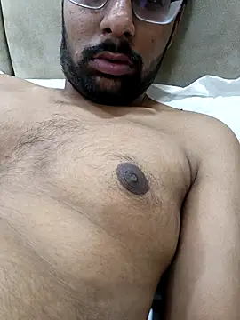 hairy-guy1 online show from 10.02.25