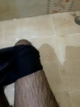 hairy-guy1 online show from 10.25.25