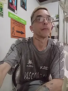 dinho carioca online show from 04.11.26