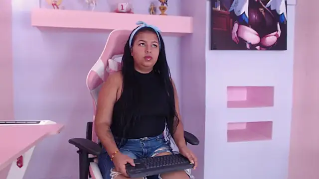 AlahiaJoness online show from 10.01.25