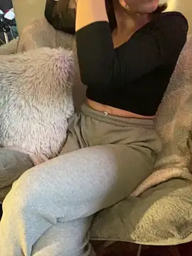 Snapshot of d3luluxx chatting on 10.24.25 d3luluxx online show from 10.24.25