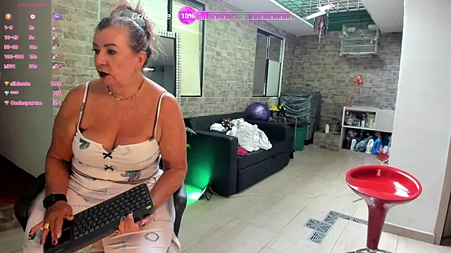  SARAI DUPONT online show from 10.02.25