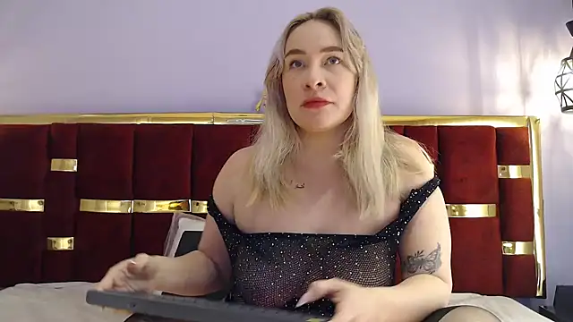 Snapshot of _afrodita23 chatting on 11.24.25 afrodita23 online show from 11.24.25