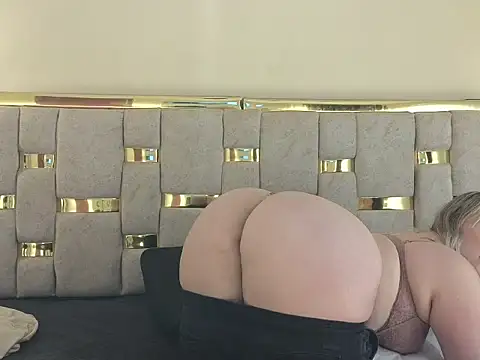 Snapshot of _afrodita23 chatting on 12.19.25 afrodita23 online show from 12.19.25