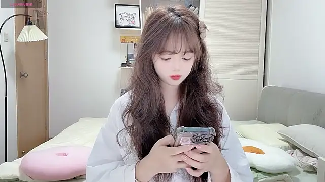 Snapshot of DDDDDoremi chatting on 10.08.25 DDDDDoremi online show from 10.08.25