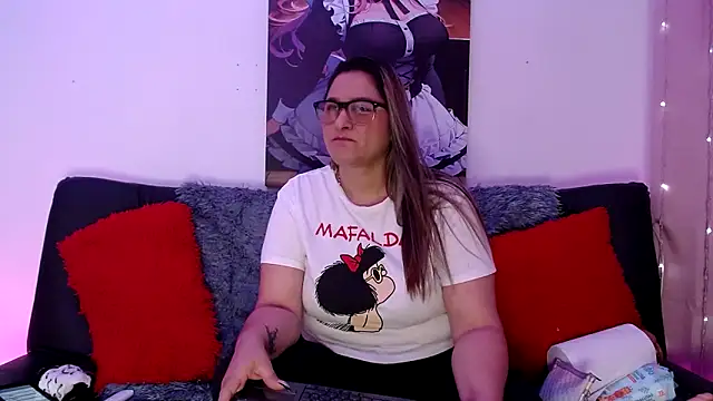 Snapshot of LAHILA_COOPERR chatting on 10.14.25 LAHILA COOPERR online show from 10.14.25