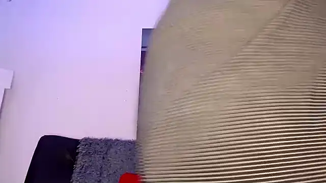 Snapshot of LAHILA_COOPERR chatting on 10.16.25 LAHILA COOPERR online show from 10.16.25