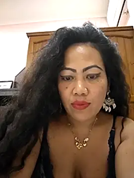 Lindarossyta online show from 06.11.26